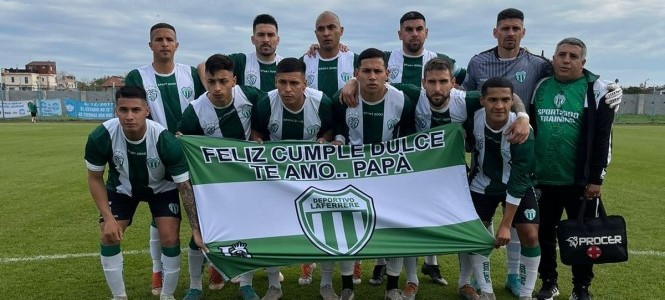 JJ Urquiza, Celeste, Laferrere, Verde,.Primera C 